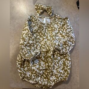 Rilee & cru onesie with hair clip. Size 6-12 months